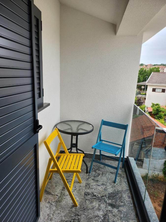 Apartmani M&L I M&J Malinska Exteriér fotografie